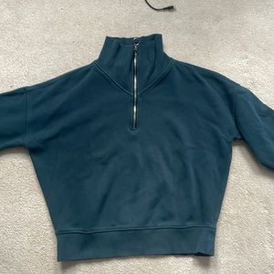 Athleta emerald green pull over
